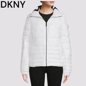 DKNY Packable Puffer Jacket-White Size Large